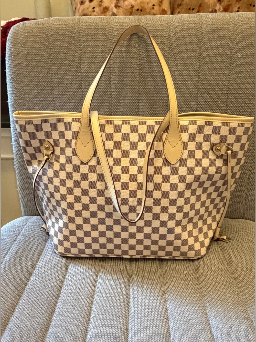 Daisy Rose Light Checkered Tote